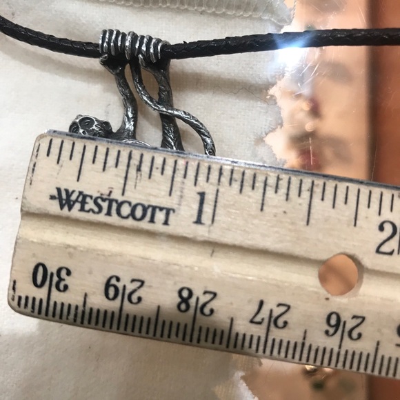 Lou Guerin Monkey and Fire Agate Leather Necklace RARE - Picture 9 of 9